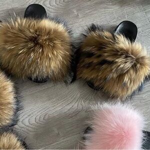 Chic Real Fur Slides in Brown and Black